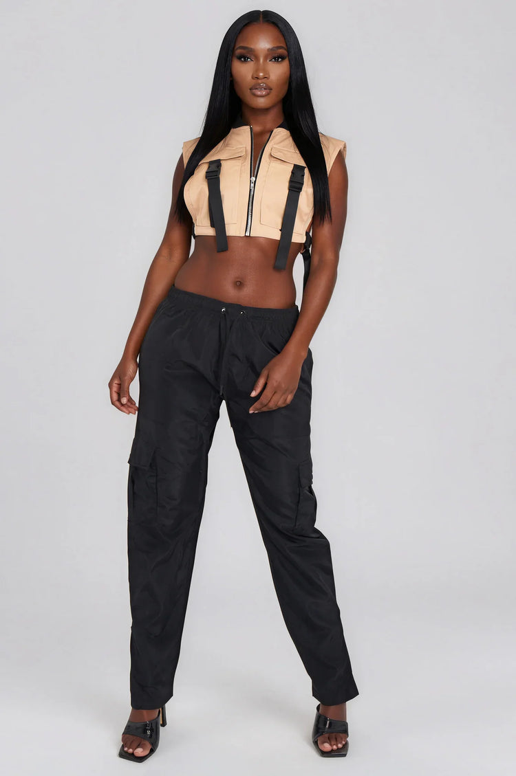 In The Moment Vest - Black