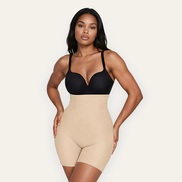 Naomi High Waist Shorts | Medium Support